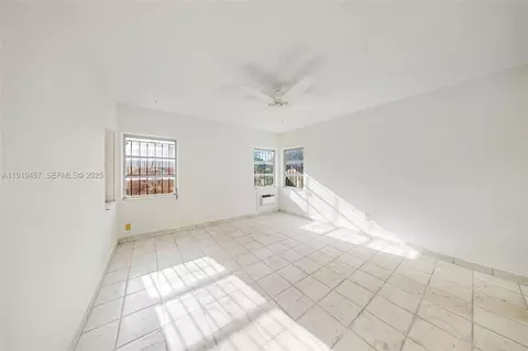 Bedroom - 297 Eucalyptus Dr, Hialeah, FL 33010 photo 3 of 12