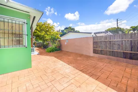 Exterior - 297 Eucalyptus Dr, Hialeah, FL 33010 photo 8 of 14