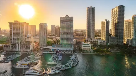 1717 N Bayshore Dr #A-1953, Miami, FL 33132