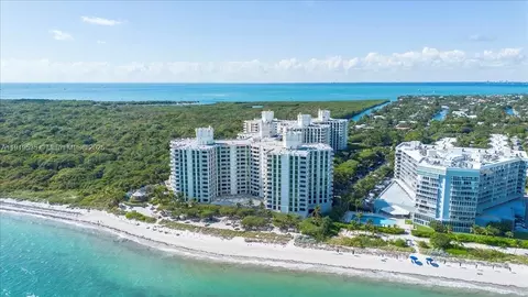 View/Area - 1121 Crandon Blvd #E304, Key Biscayne, FL 33149 photo 1 of 1