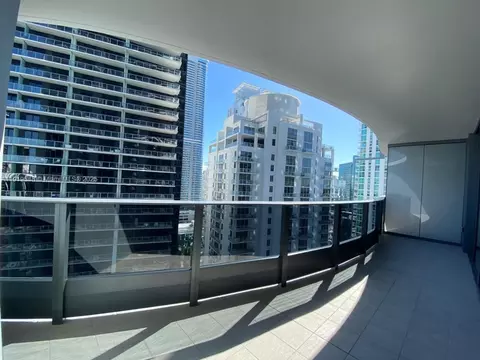 1000 Brickell Plz #3207, Miami, FL 33131