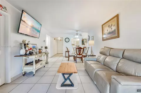 8901 NW 38th Dr #106, Coral Springs, FL 33065
