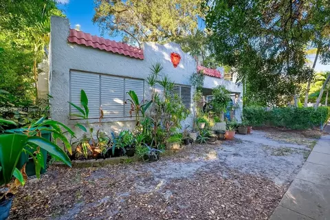 135 NE 43rd St, Miami, FL 33137