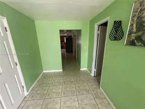 Entry Way - 2255 NW 85th St, Miami, FL 33147 photo 2 of 7