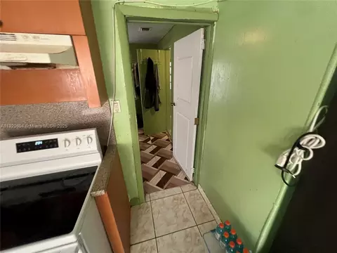 Entry Way - 2255 NW 85th St, Miami, FL 33147 photo 7 of 7