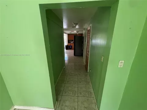 Entry Way - 2255 NW 85th St, Miami, FL 33147 photo 3 of 7