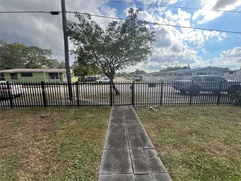 Exterior - 2255 NW 85th St, Miami, FL 33147 photo 29 of 31