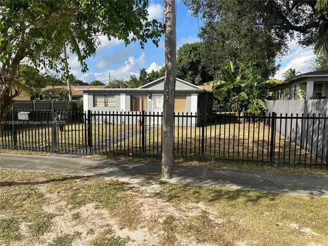 Exterior - 2255 NW 85th St, Miami, FL 33147 photo 2 of 31