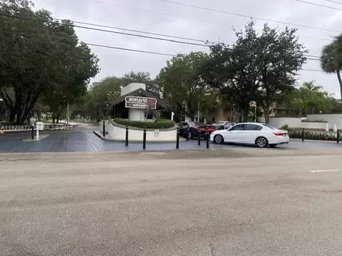 7675 NW 79th Ave #109, Tamarac, FL 33321