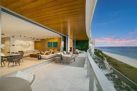 5775 Collins Ave #1501, Miami Beach, FL 33140