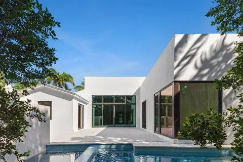 1520 W 22nd St, Miami Beach, FL 33140