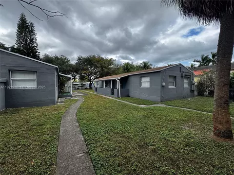 2034 Taylor St, Hollywood, FL 33020