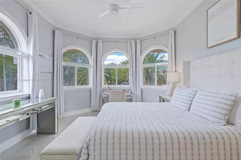 Bedroom - 7225 Gleneagle Dr, Miami Lakes, FL 33014 photo 7 of 12