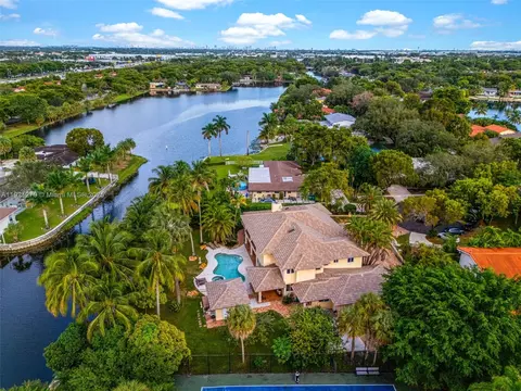 View/Area - 7225 Gleneagle Dr, Miami Lakes, FL 33014 photo 11 of 11