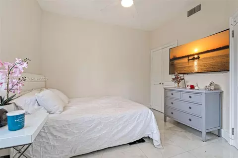 Bedroom - 7225 Gleneagle Dr, Miami Lakes, FL 33014 photo 5 of 12