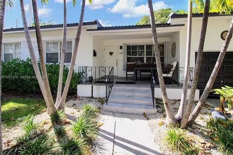 100 SW 30th Rd, Miami, FL 33129