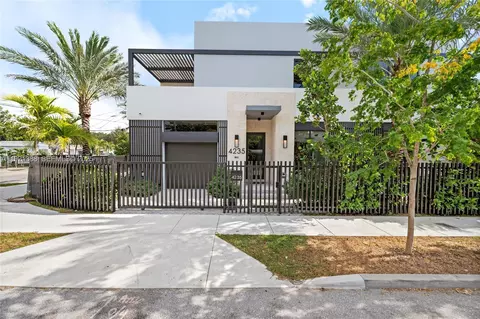 4235 NW 1st Ave, Miami, FL 33127