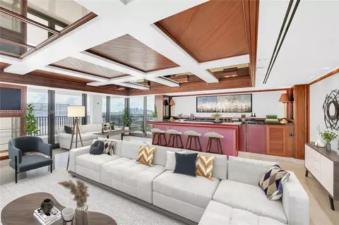 936 Intracoastal Dr #PH4, Fort Lauderdale, FL 33304