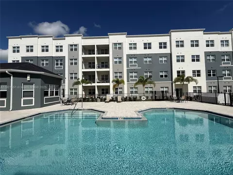1210 Southstation Pl #201, Orlando, FL 32809