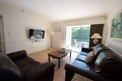 201 178th Dr #323, Sunny Isles Beach, FL 33160