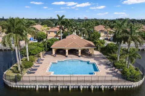 1718 Carvelle Dr #1718, Riviera Beach, FL 33404