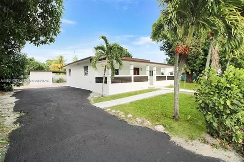 745 NW 140th St, Miami, FL 33168