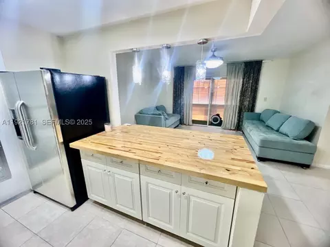 1631 NW 46th Ave #119, Lauderhill, FL 33313