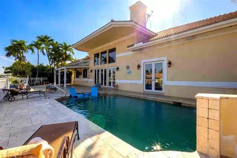 Exterior - 4241 NE 23 Ter, Lighthouse Point, FL 33064 photo 2 of 4