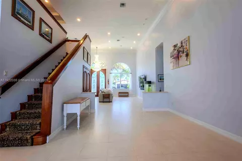 Entry Way - 4241 NE 23 Ter, Lighthouse Point, FL 33064 photo 3 of 3