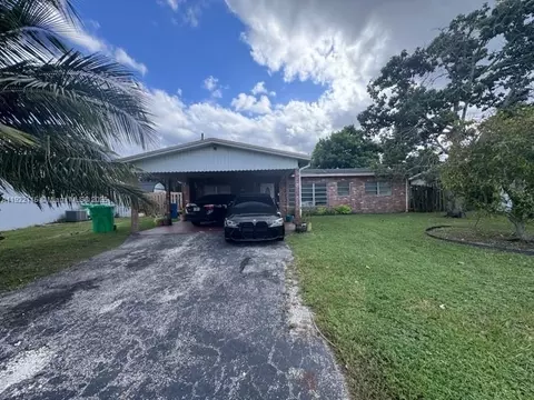 5890 NW 15th St, Sunrise, FL 33313