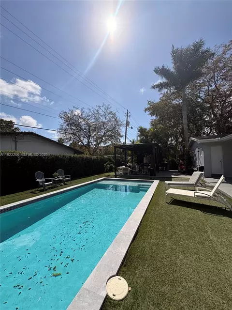 12125 NE 2nd Ave, North Miami, FL 33161