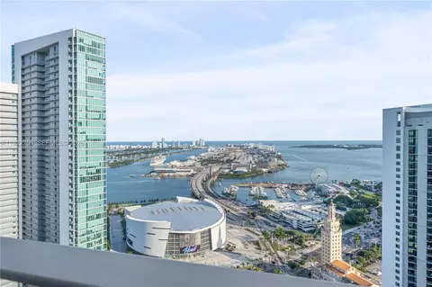 851 NE 1st Ave #3911, Miami, FL 33132