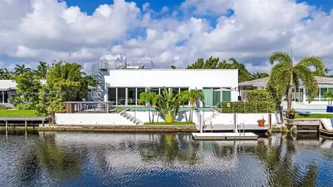 2112 NE 17th Ave, Wilton Manors, FL 33305