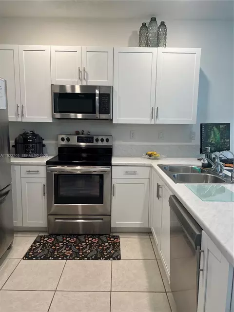 1200 SE 26th Ter, Homestead, FL 33035