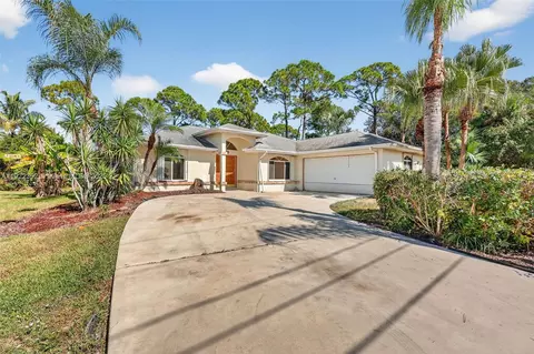 1833 SW Bellevue Ave, Port Saint Lucie, FL 34953