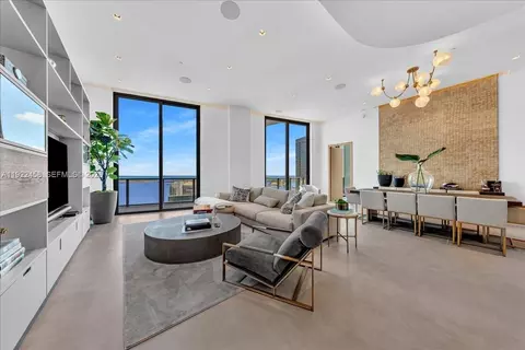 1300 S Miami Ave #UPH2, Miami, FL 33130