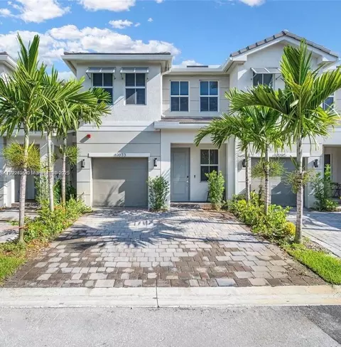 17033 SW 1st St, Pembroke Pines, FL 33027