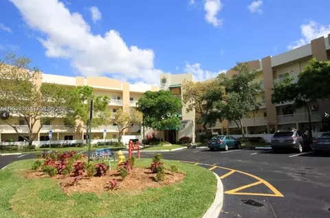 9587 Weldon Cir #B203, Tamarac, FL 33321