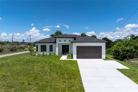 2601 Karen Cir, Lehigh Acres, FL 33971