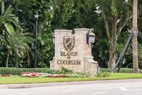 7000 Robles St, Coral Gables, FL 33143