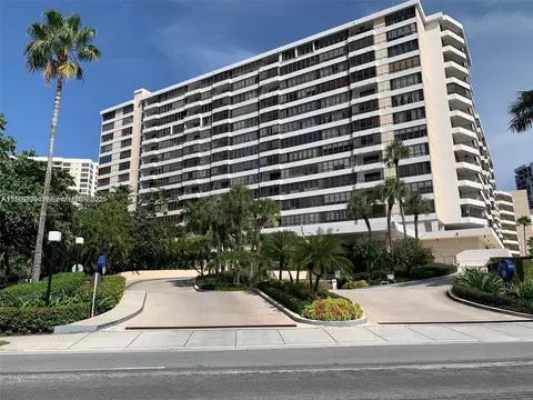 500 Three Islands Blvd #307, Hallandale Beach, FL 33009