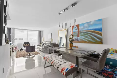 1775 Washington Ave #14F, Miami Beach, FL 33139