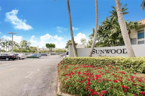 4600 SW 67th Ave #125, Miami, FL 33155