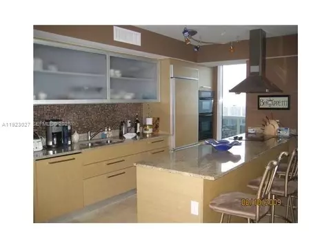 1800 S Ocean Dr #3101, Hallandale Beach, FL 33009