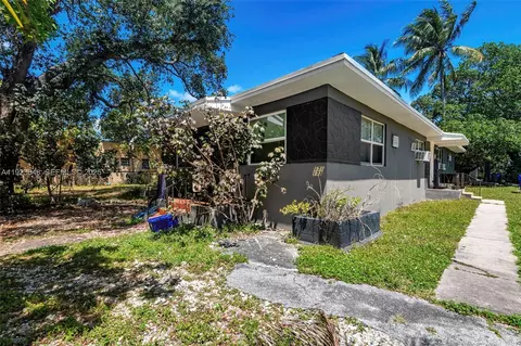 171 NW 70th St, Miami, FL 33150