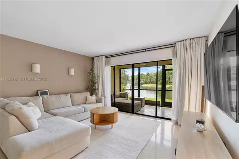 1706 Hammock Blvd #1706, Coconut Creek, FL 33063
