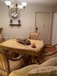 9420 W Flagler St #207, Miami, FL 33174