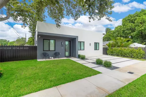 2260 E 9th Ave, Hialeah, FL 33013