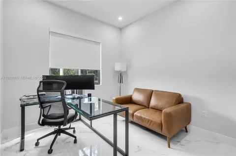 Other - 2260 E 9th Ave, Hialeah, FL 33013 photo 6 of 9