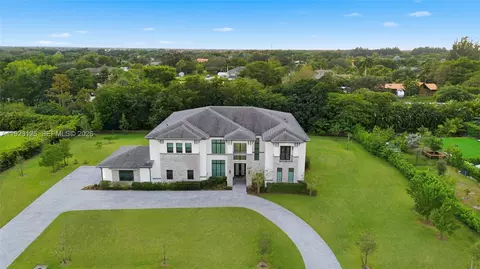17130 Magnolia Estates Dr, Southwest Ranches, FL 33331